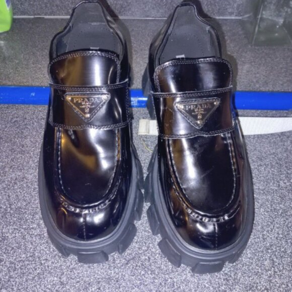 Prada monolith loafers - Picture 2 of 3